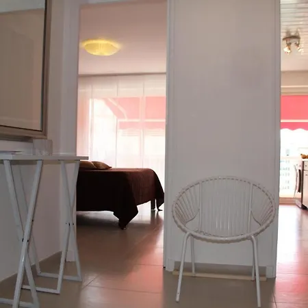 3 Pieces 4 Personnes Situation Ideale 78719 Апартаменты *
